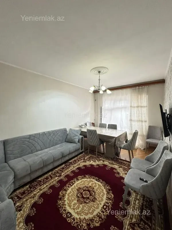 Satılır 3 otaqlı köhnə tikili 90 m²