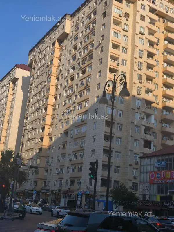 Satılır 2 otaqlı yeni tikili 74 m²