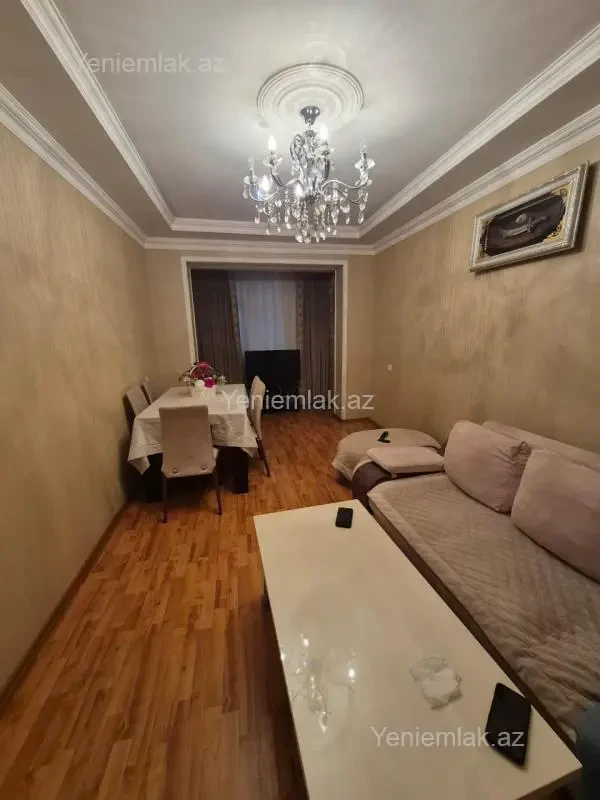 Satılır 3 otaqlı köhnə tikili 71 m²