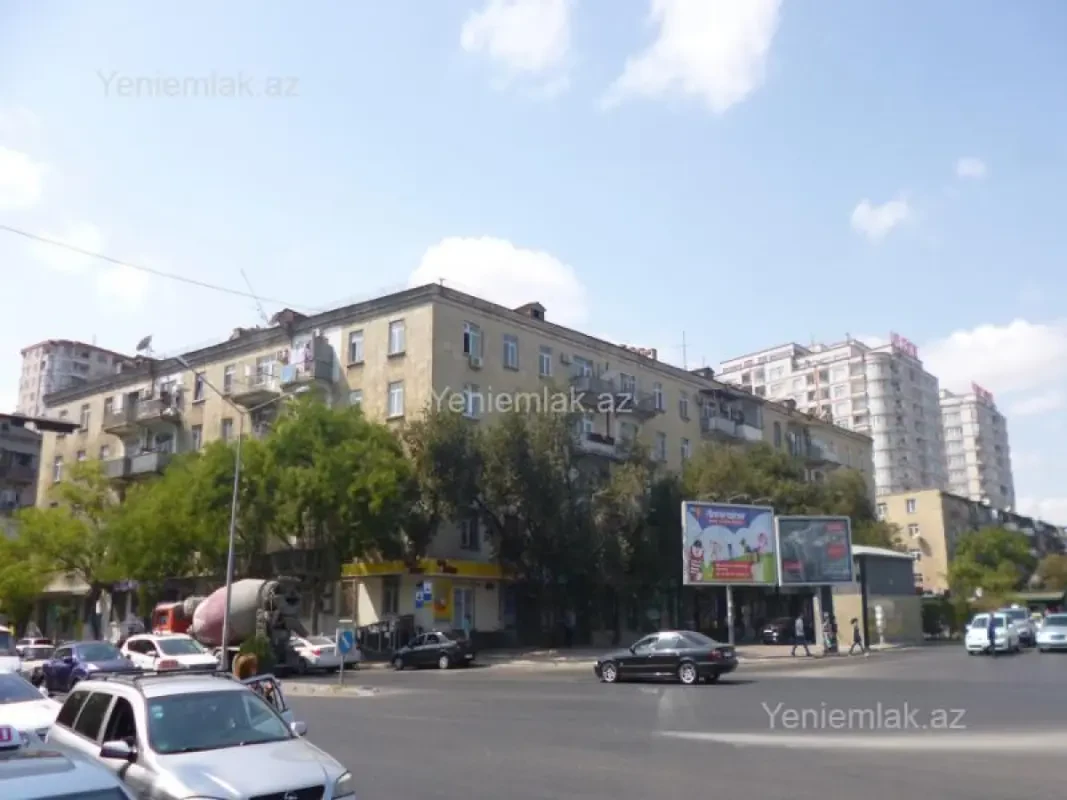 Satılır 2 otaqlı köhnə tikili 35 m²