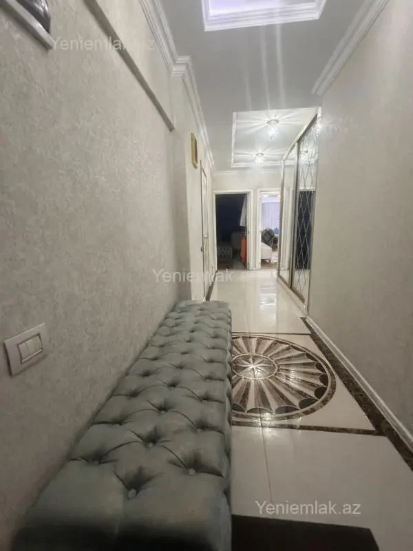 Satılır 2 otaqlı köhnə tikili 60 m²