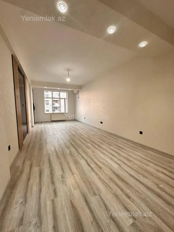 Satılır 3 otaqlı yeni tikili 105 m²