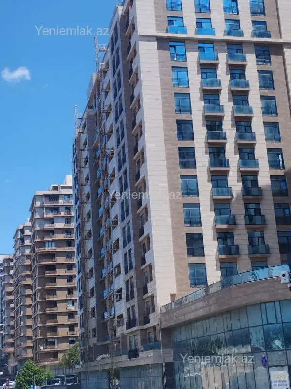 Satılır 3 otaqlı yeni tikili 151 m²