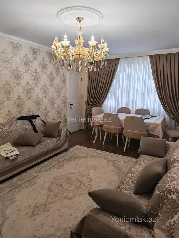Satılır 4 otaqlı köhnə tikili 90 m²