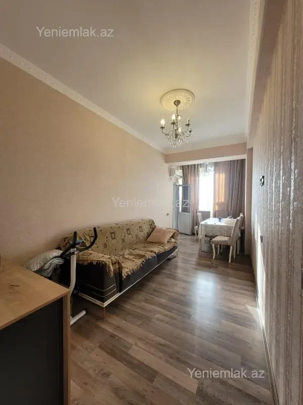 Satılır 2 otaqlı yeni tikili 60 m²