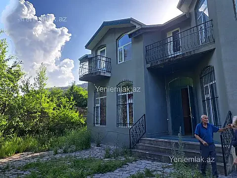 Satılır 4 otaqlı həyət evi 170 m² — Göygöl 4 otaq 170.00 m²