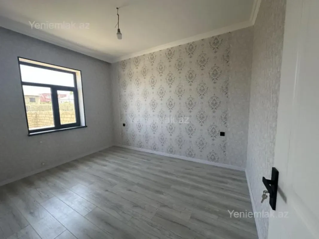 Satılır 4 otaqlı həyət evi 180 m²
