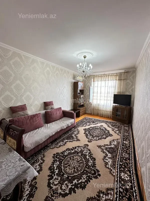 Satılır 2 otaqlı köhnə tikili 55 m²