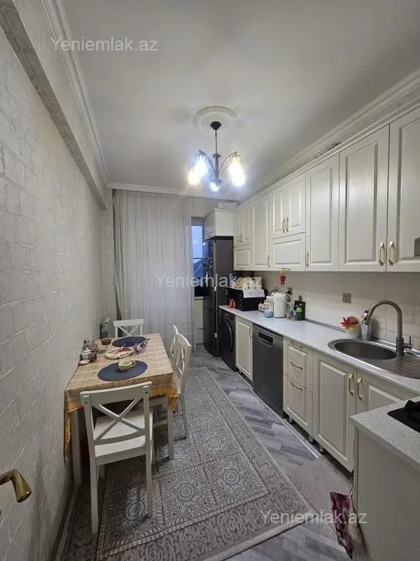 Satılır 2 otaqlı yeni tikili 62 m²