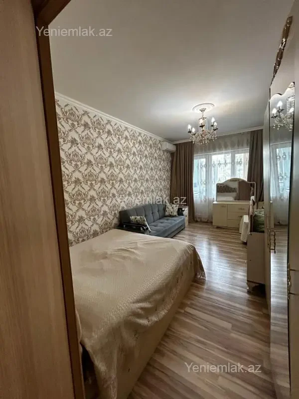 Satılır 1 otaqlı köhnə tikili 40 m²