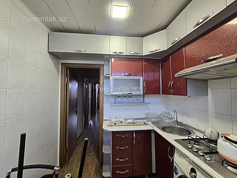 Satılır 3 otaqlı köhnə tikili 70 m² — Sumqayıt, 5-ci mikrorayon 3 otaq 70.00 m²