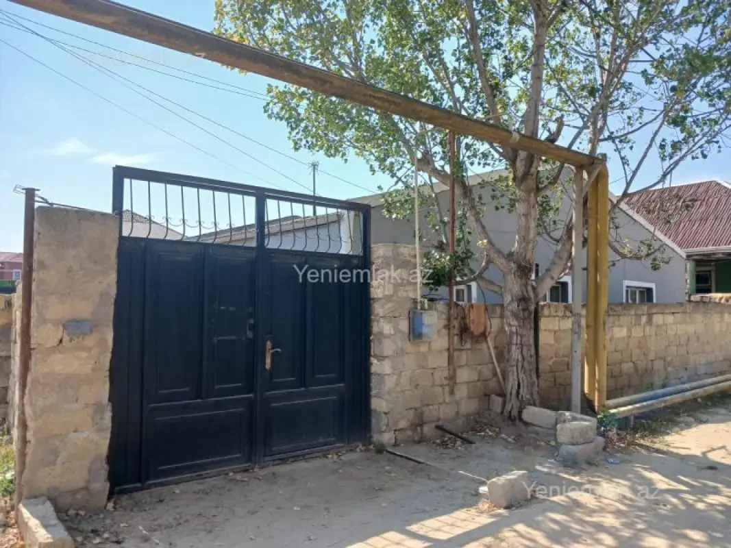 Satılır 4 otaqlı həyət evi 120 m²