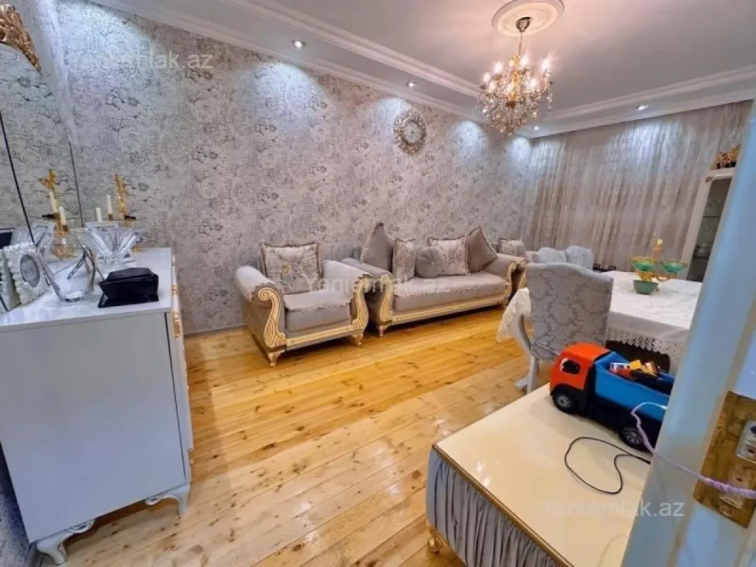 Satılır 4 otaqlı həyət evi 100 m²