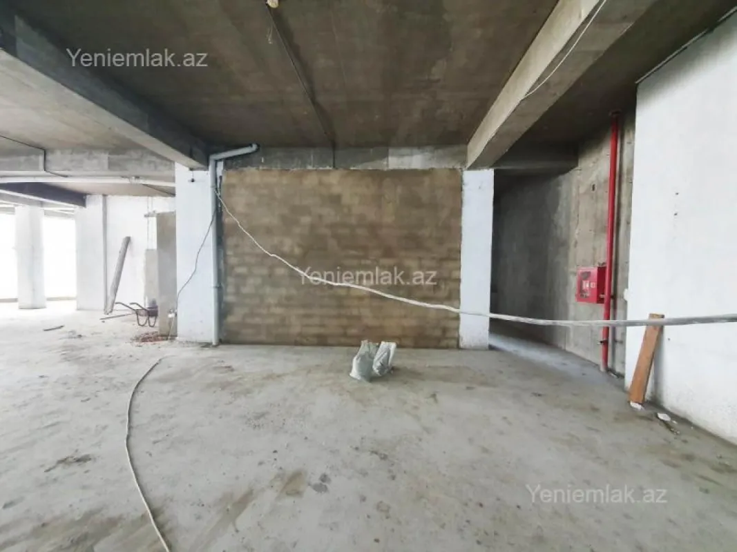 Satılır 16 otaqlı obyekt 1000 m²
