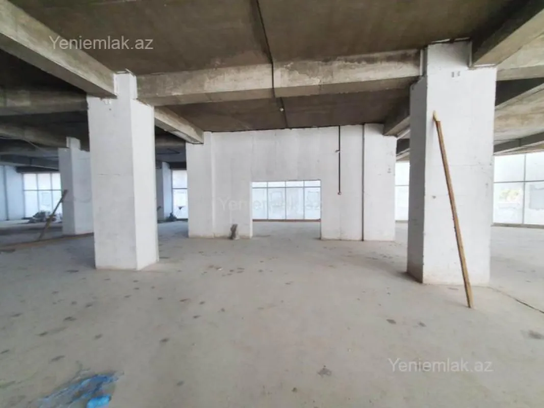 Satılır 16 otaqlı obyekt 1000 m²