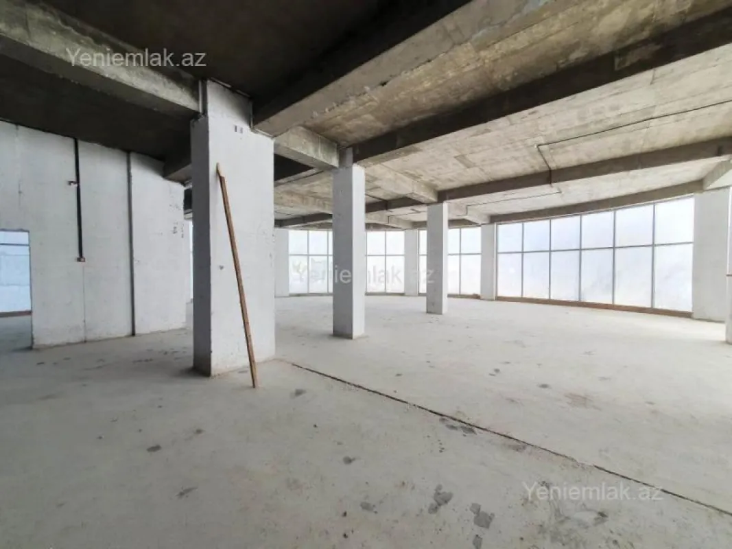 Satılır 16 otaqlı obyekt 1000 m²