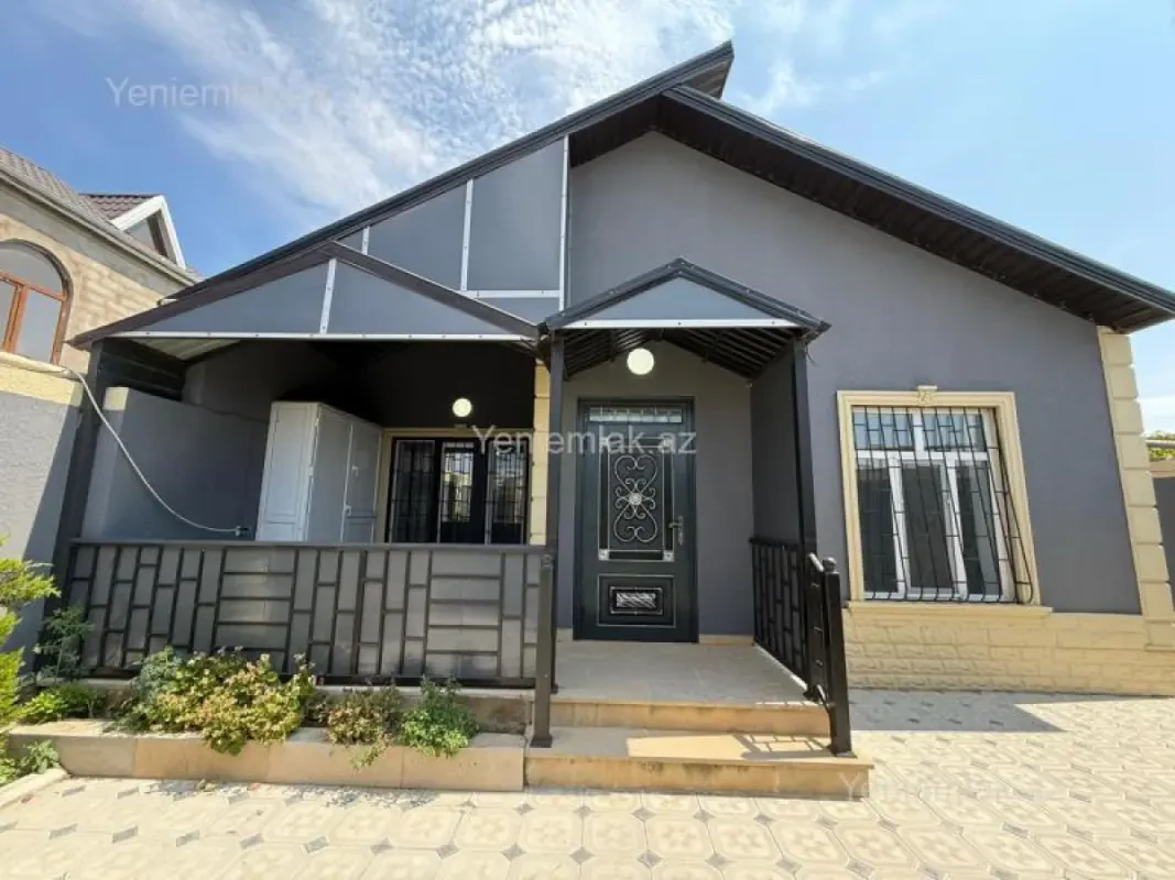 Satılır 3 otaqlı həyət evi 100 m²