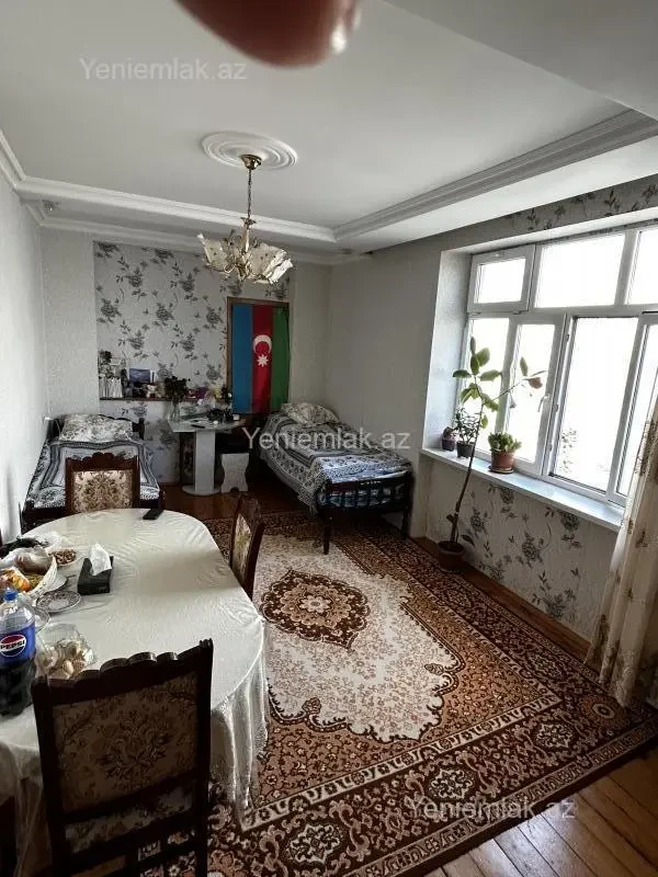 Satılır 1 otaqlı köhnə tikili 33 m²