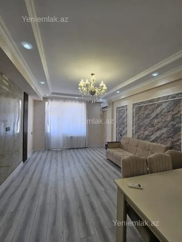 Satılır 3 otaqlı yeni tikili 82 m²