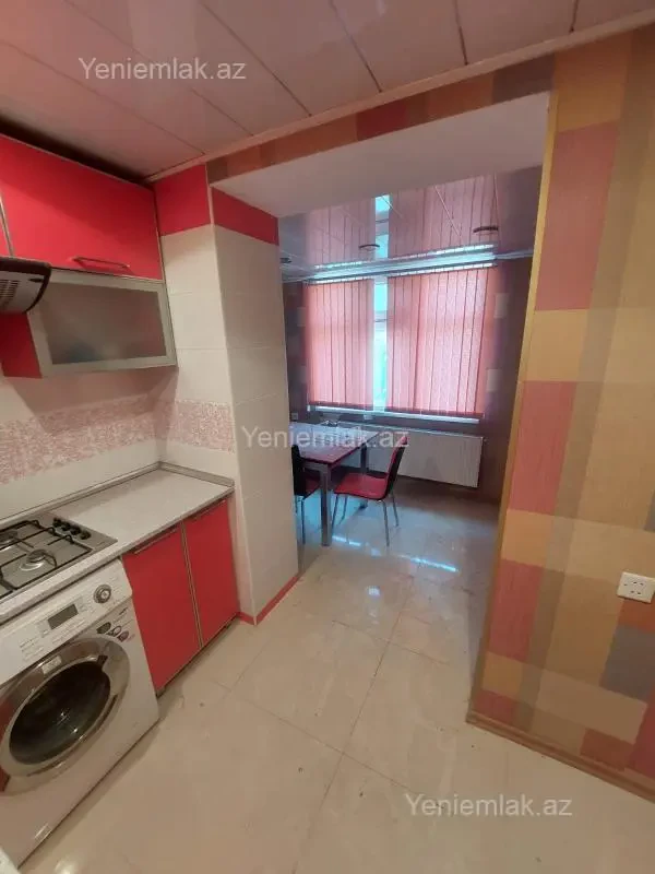 Satılır 3 otaqlı köhnə tikili 70 m²