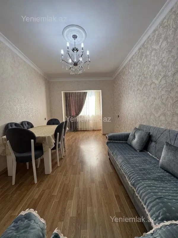 Satılır 3 otaqlı köhnə tikili 90 m²