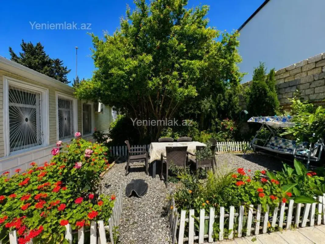 Satılır 4 otaqlı həyət evi 130 m²
