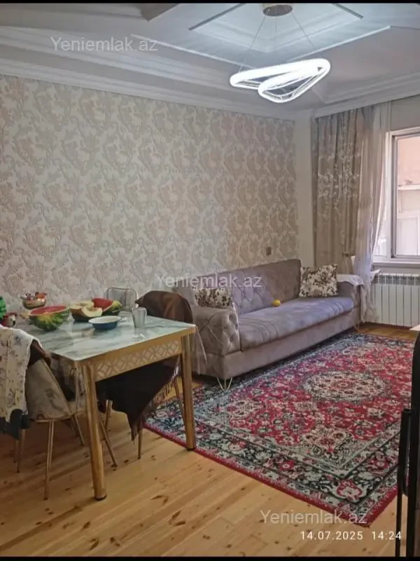 Satılır 2 otaqlı köhnə tikili 45 m²