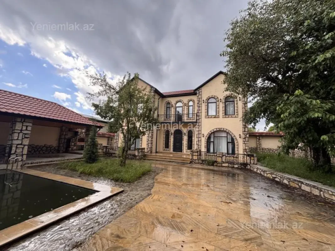 Satılır 6 otaqlı həyət evi 123 m²