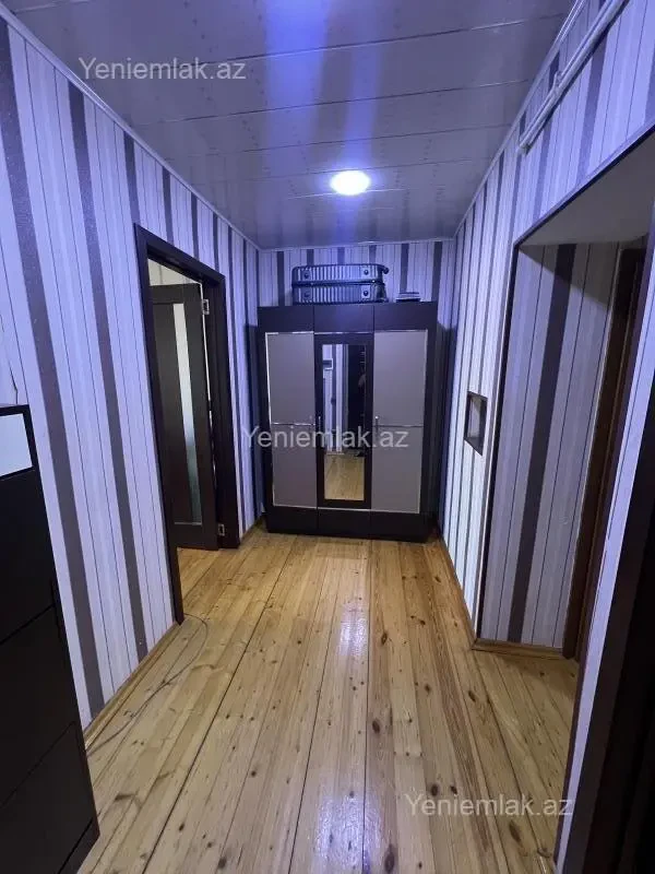 Satılır 2 otaqlı köhnə tikili 55 m²