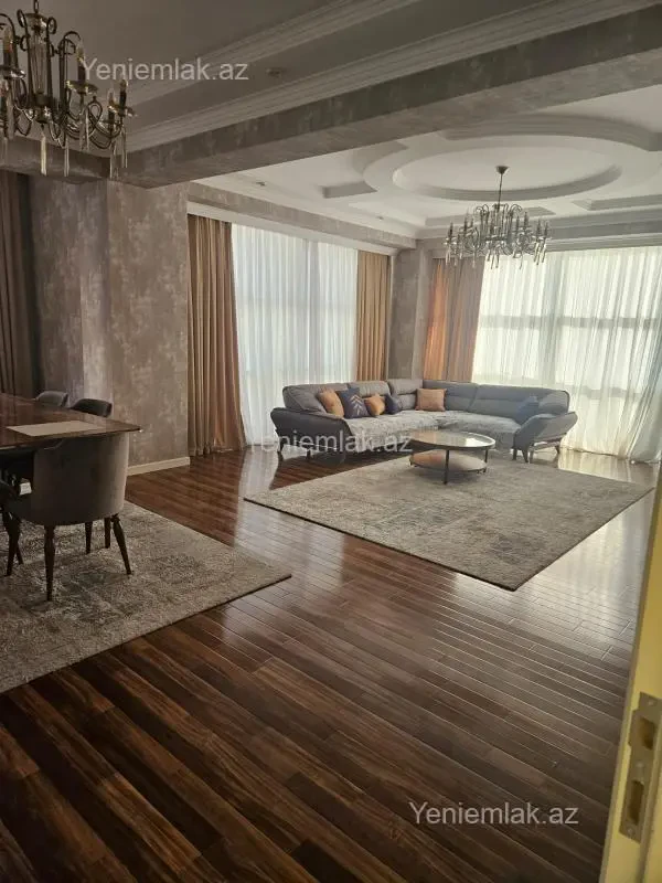 Satılır 3 otaqlı yeni tikili 142 m²