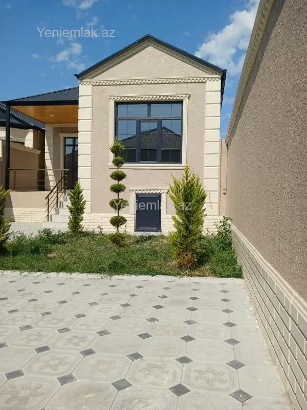Satılır 4 otaqlı həyət evi 100 m²