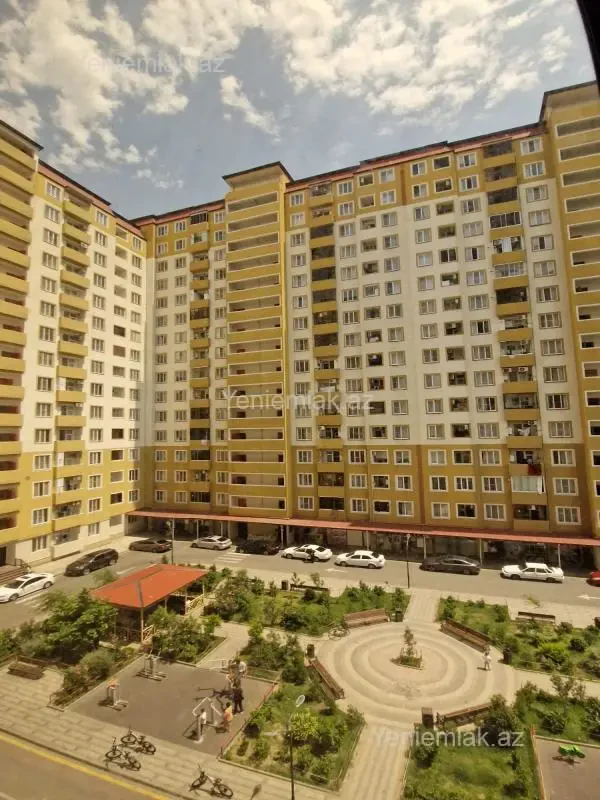 Satılır 3 otaqlı yeni tikili 90 m²