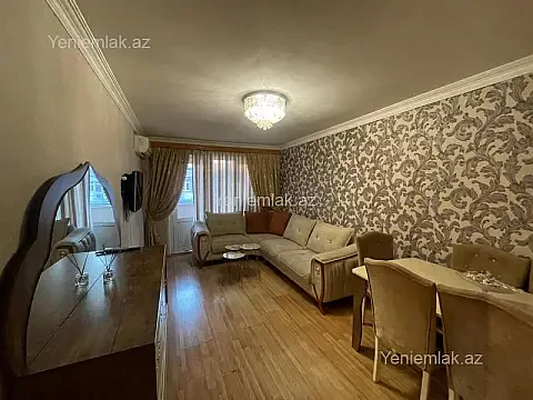 Satılır 2 otaqlı köhnə tikili 50 m² — Sumqayıt, 8-ci mikrorayon 2 otaq 50.00 m²
