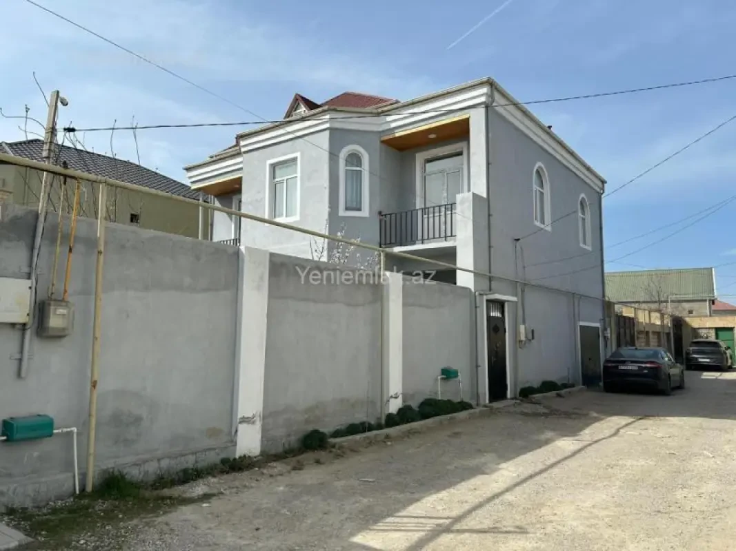 Satılır 5 otaqlı həyət evi 130 m²