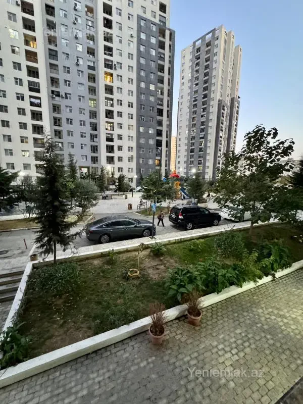 Satılır 4 otaqlı yeni tikili 156 m²