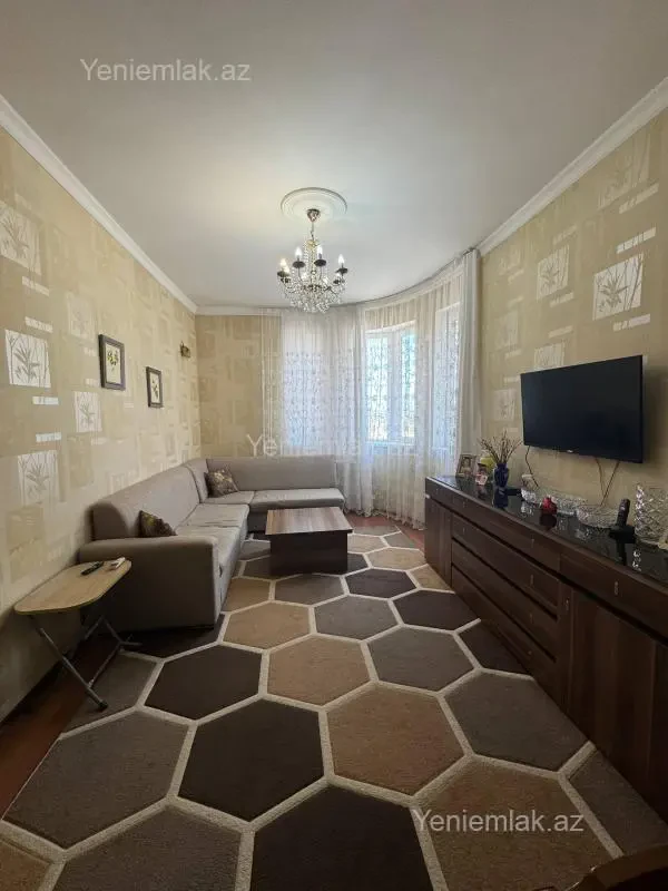 Satılır 2 otaqlı yeni tikili 65 m²
