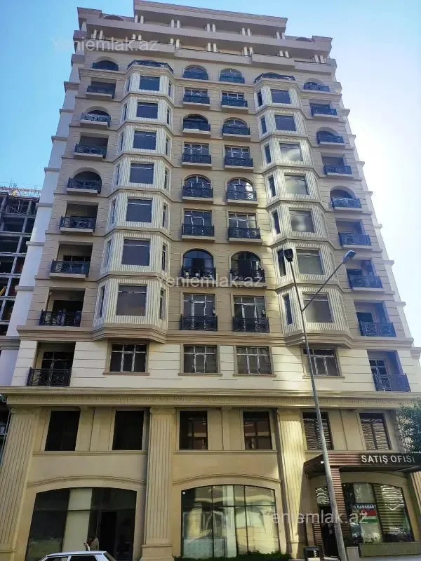 Satılır 3 otaqlı yeni tikili 170 m²