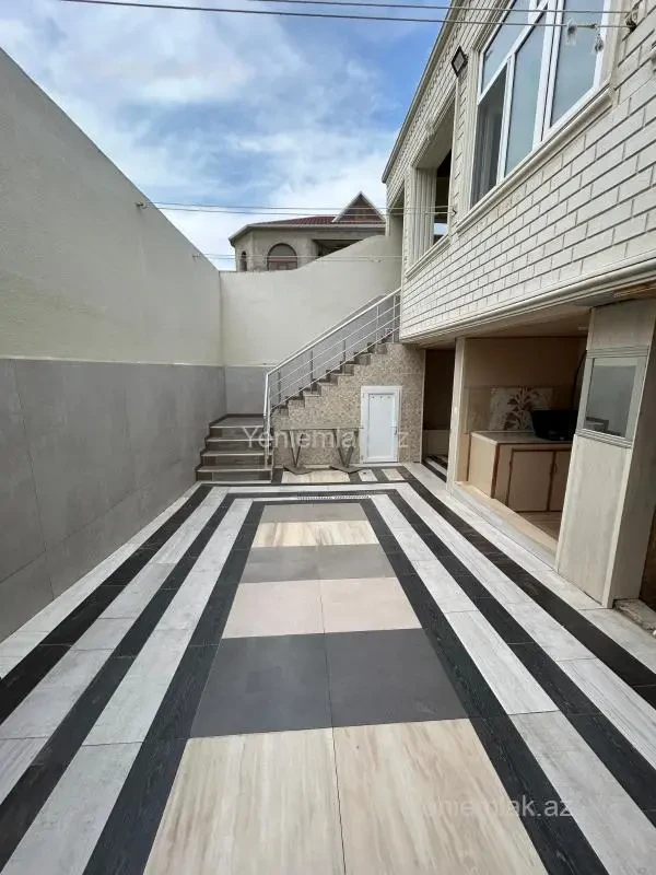 Satılır 6 otaqlı həyət evi 120 m²