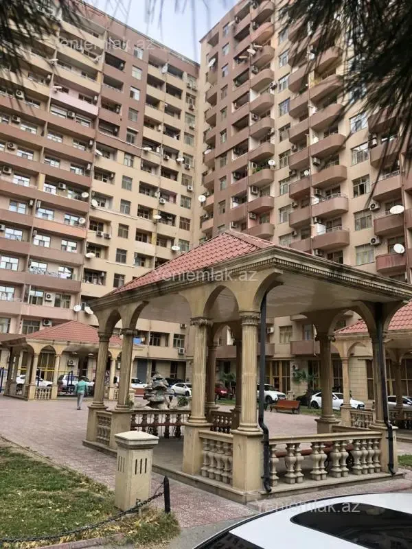Satılır 4 otaqlı yeni tikili 197 m²