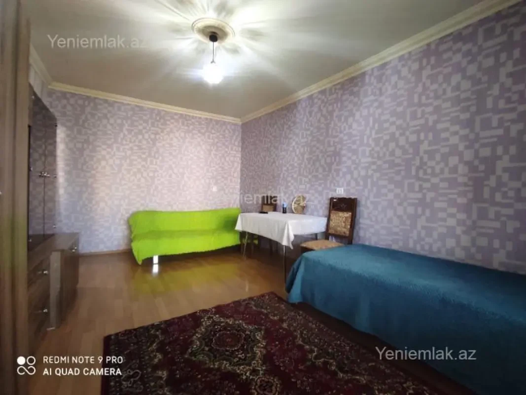Satılır 1 otaqlı köhnə tikili 40 m²