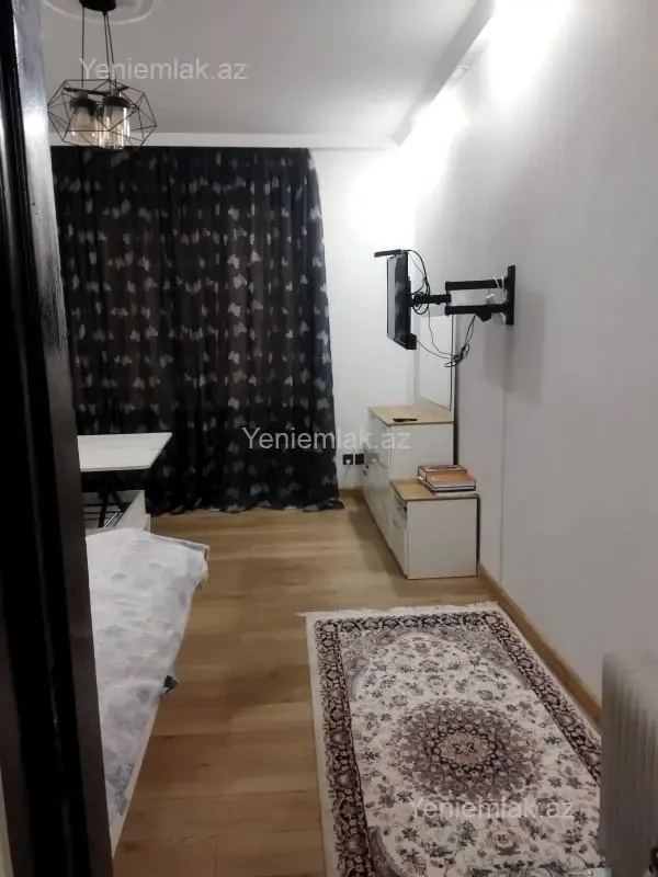 Satılır 1 otaqlı köhnə tikili 36 m²
