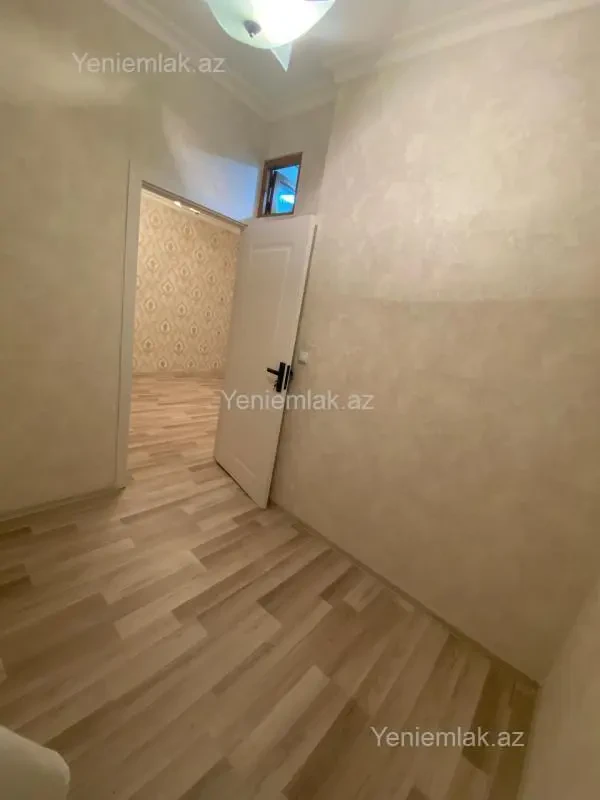 Satılır 2 otaqlı köhnə tikili 35 m²