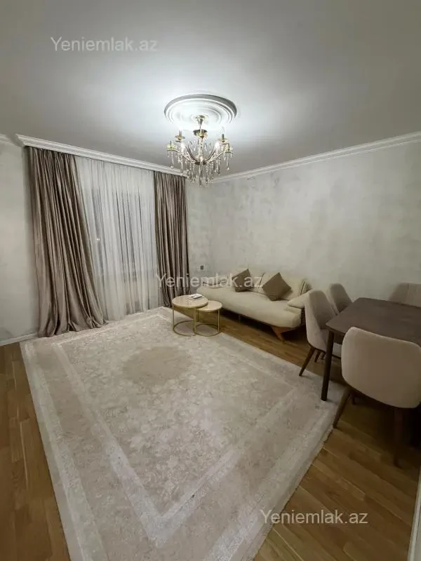 Satılır 3 otaqlı köhnə tikili 60 m²