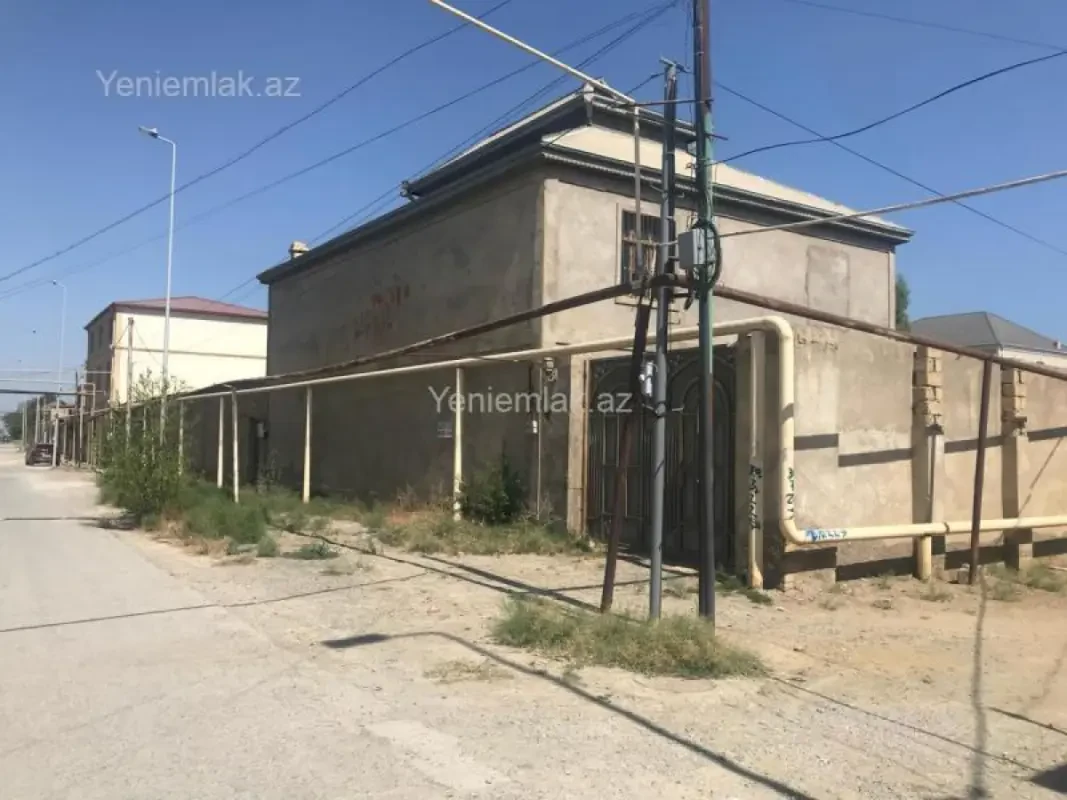 Satılır 6 otaqlı həyət evi 130 m²