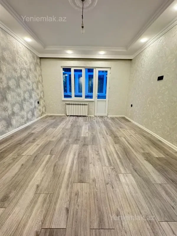 Satılır 2 otaqlı köhnə tikili 60 m²