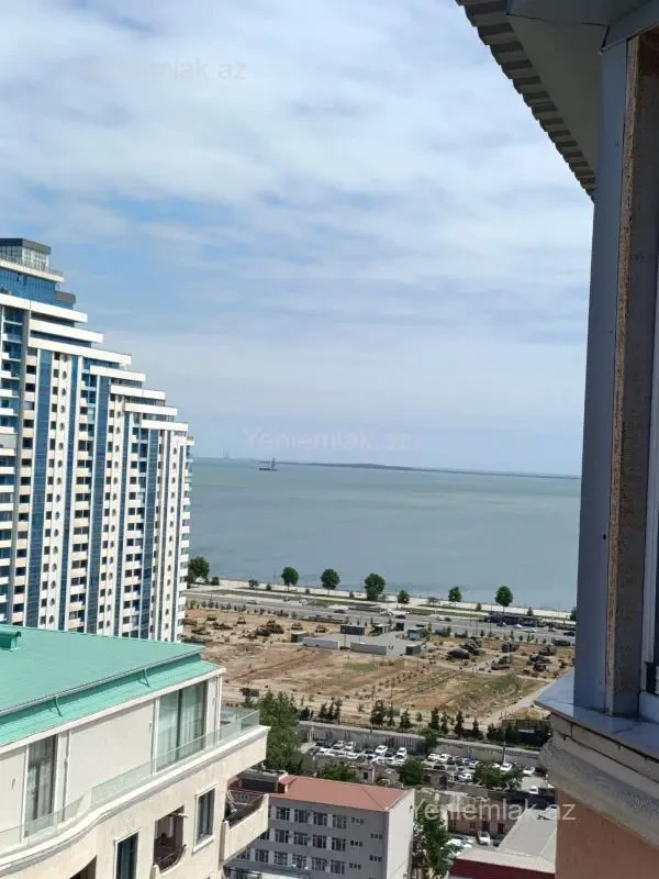 Satılır 2 otaqlı yeni tikili 94 m²