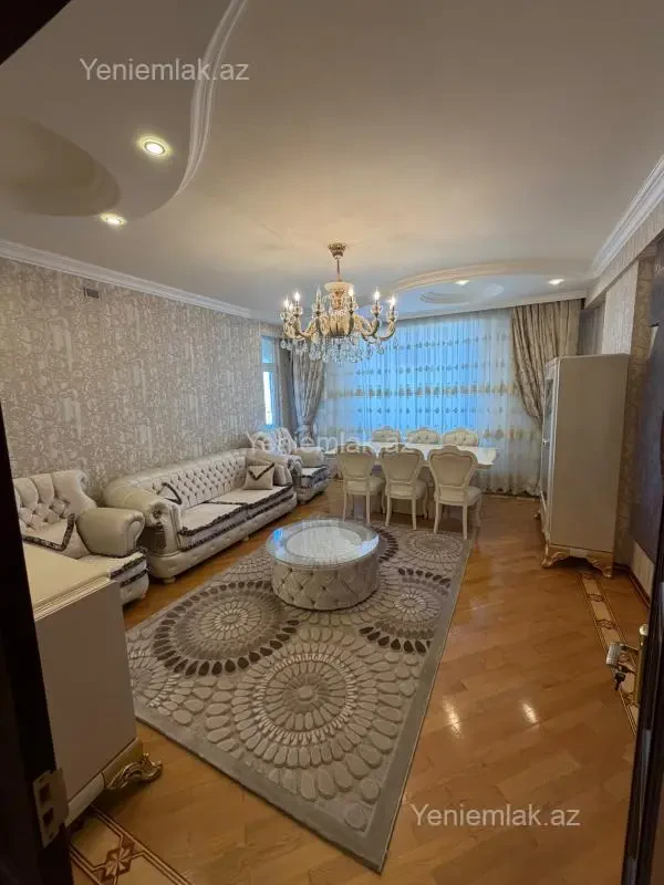 Satılır 3 otaqlı yeni tikili 115 m²