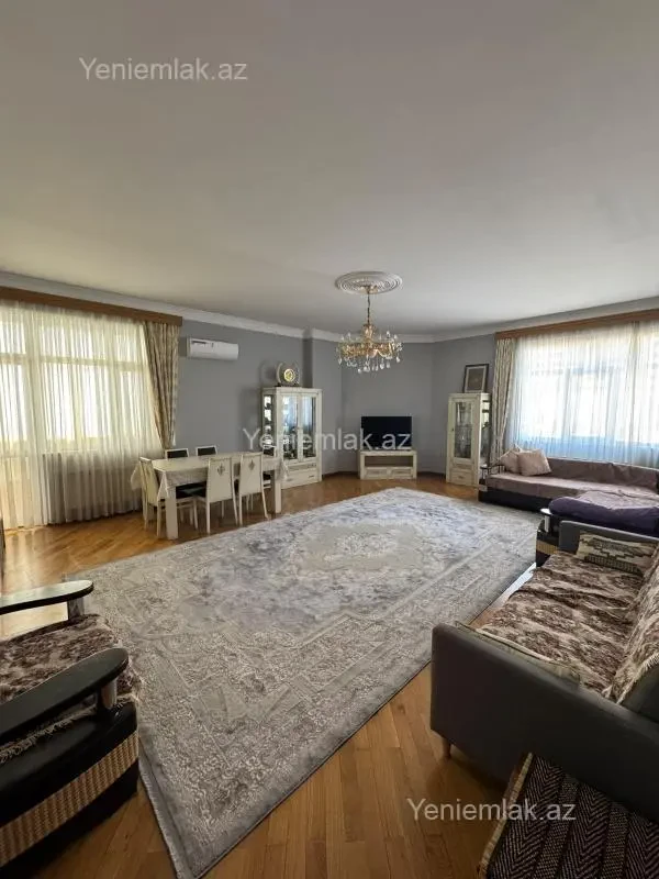 Satılır 3 otaqlı yeni tikili 168 m²