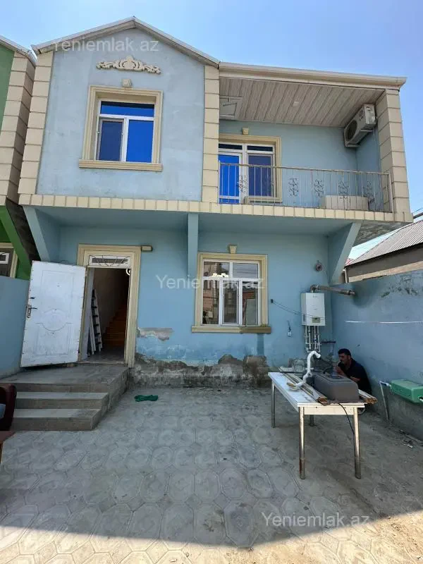 Satılır 4 otaqlı həyət evi 120 m²