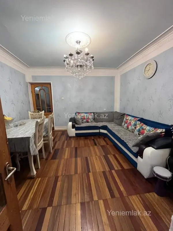 Satılır 2 otaqlı köhnə tikili 50 m²